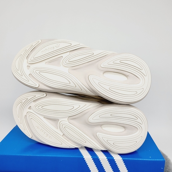New Adidas Ozelia Women's Running Shoes Size 9 - Picture 8 of 8